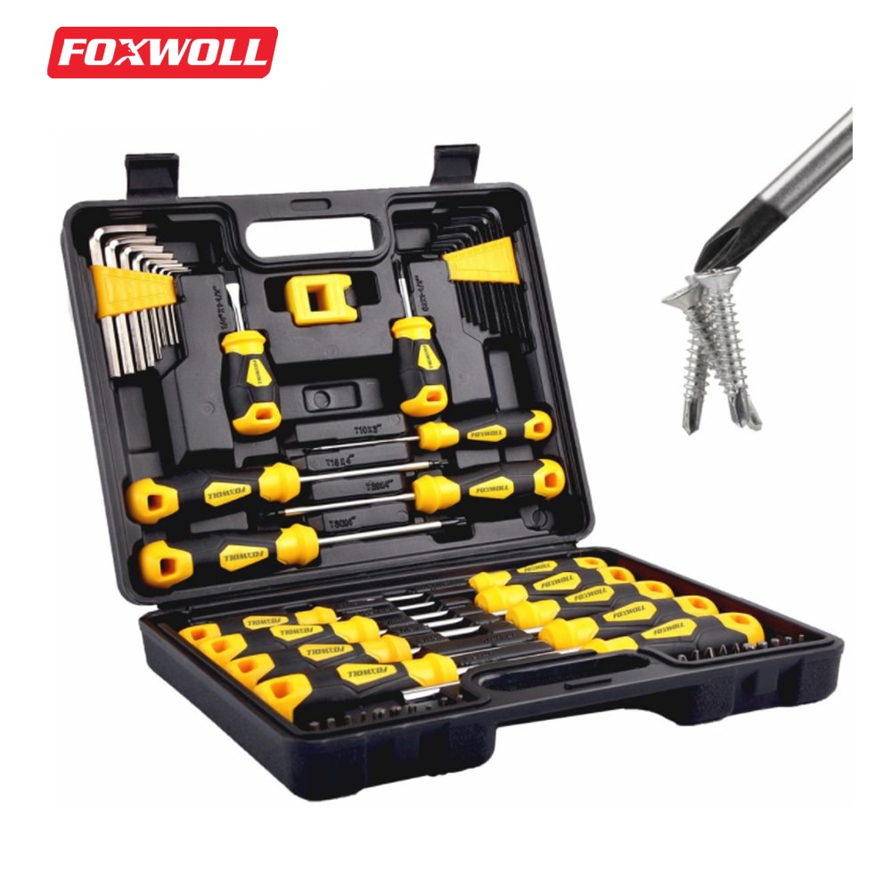 Screwdriver set deals with case