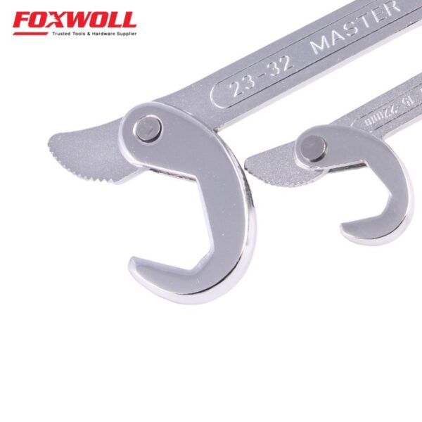 image-3-pipe wrench-foxwoll